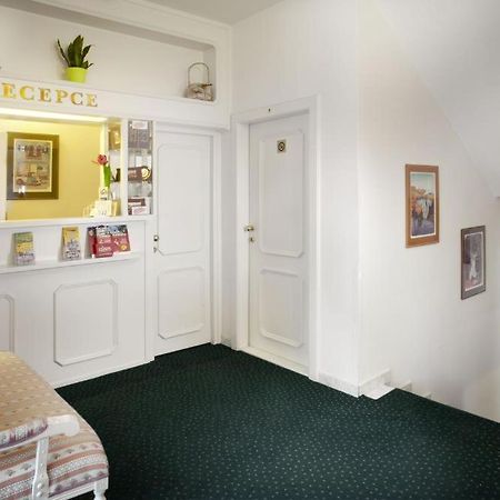 Pension Kern Prague Ngoại thất bức ảnh